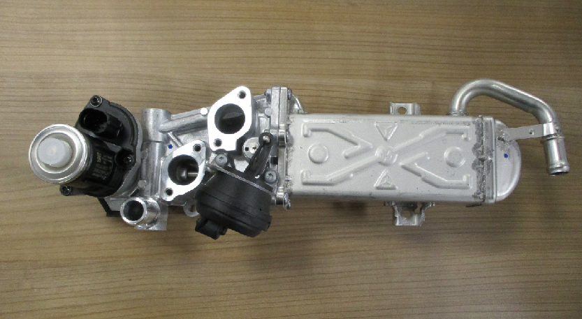 ORIGINAL Audi VW AGR Kühler Abgasrückführung Reglerklappe 1.6/2.0TDI 03L131512DQ NEU