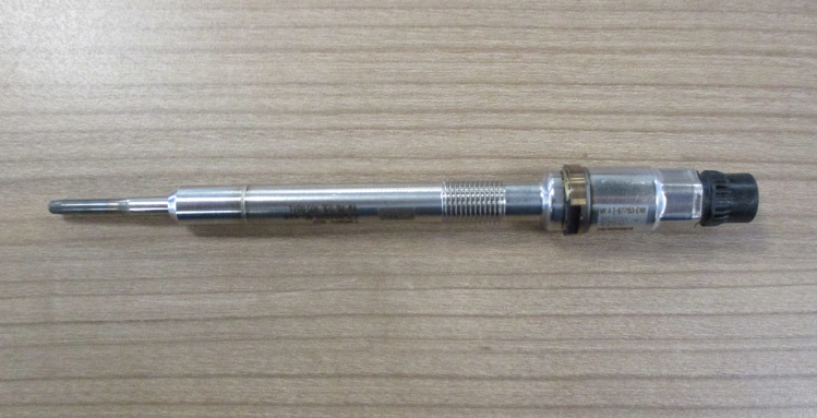 Original 04L905061C /B Glühkerze für AUDI A4 A5 Q5 VW Tiguan Passat Crafter T6