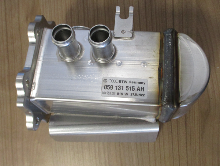 Original Audi Kühler Abgasrückführung Abgaskühler Abgasreinigung AGR 059131515AH