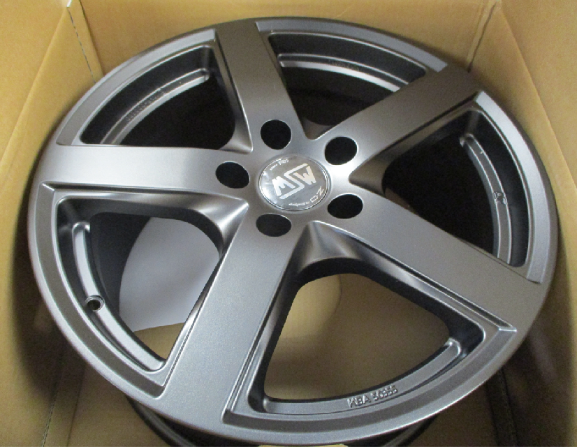 MSW 55 dark 4 Felgen 8,5x18 Zoll mit ABE für VW T5 + T6 Multivan + Transporter NEU