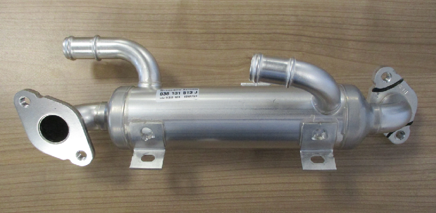 Original Kühler für Abgasrückführung mit Dichtungen VW T5 038131513J Neu
