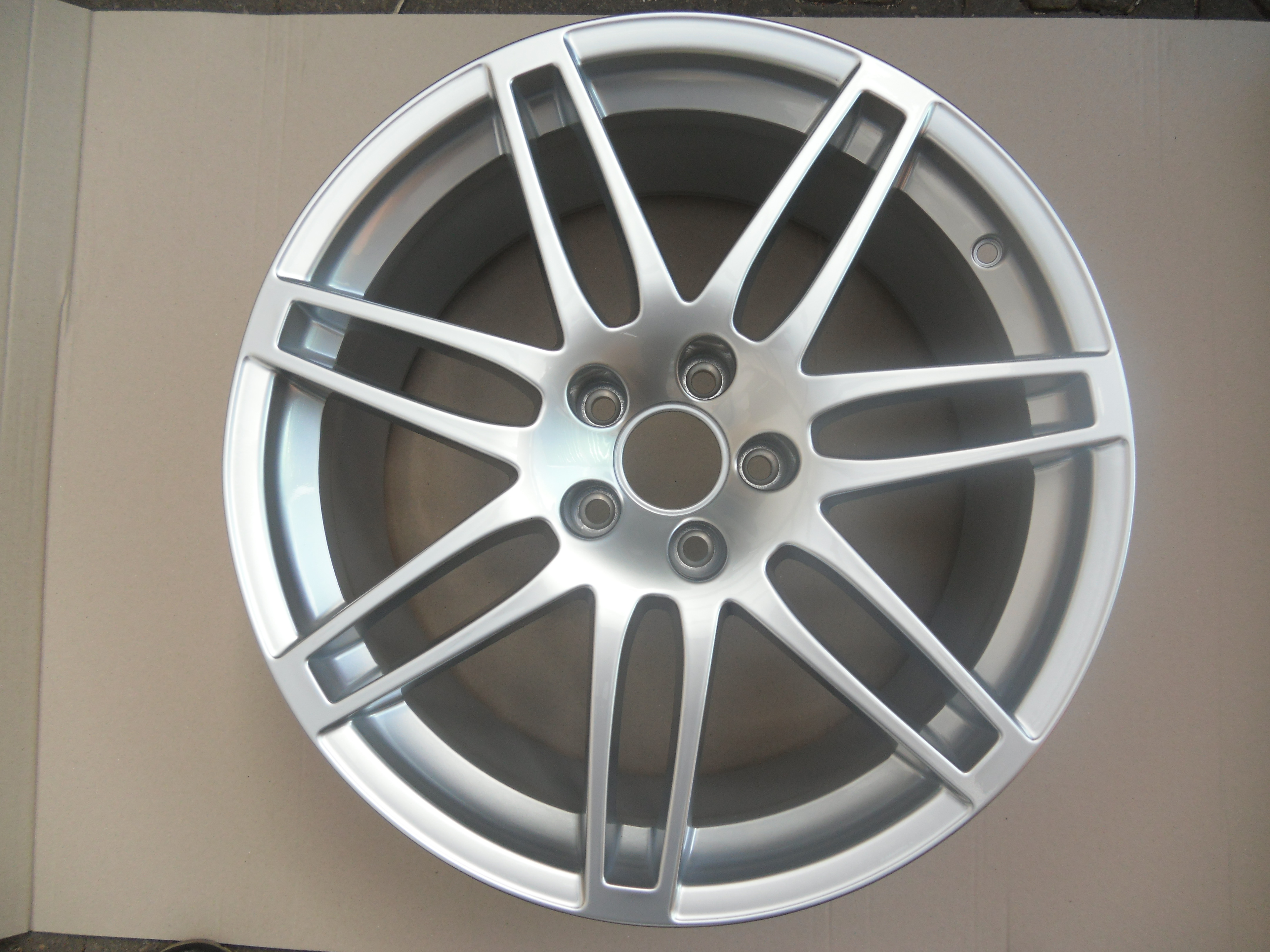 Original Audi A4 8K Felge 19 Zoll / 8,5Jx19 ET 43